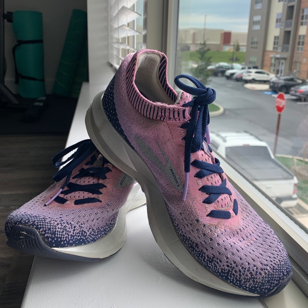 Brooks Levitate 2